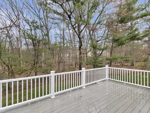 Exterior - 19 Jacob Dr, Mansfield, MA 02048 photo 3 of 10
