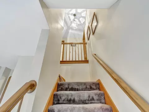 Entry Way - 19 Jacob Dr, Mansfield, MA 02048 photo 2 of 5