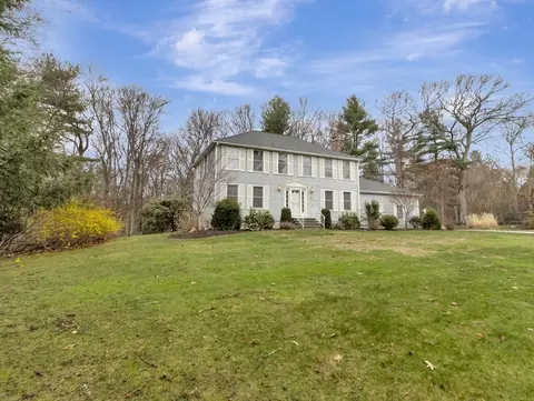 Exterior - 19 Jacob Dr, Mansfield, MA 02048 photo 9 of 10