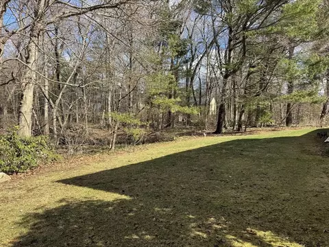 Exterior - 19 Jacob Dr, Mansfield, MA 02048 photo 7 of 10