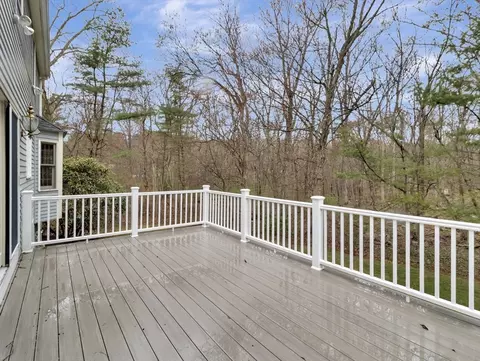 Exterior - 19 Jacob Dr, Mansfield, MA 02048 photo 2 of 10