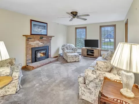 Living - 19 Jacob Dr, Mansfield, MA 02048 photo 1 of 4
