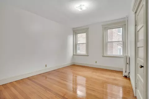 Bedroom - 9 Clinton Path #2, Brookline, MA 02445 photo 6 of 9