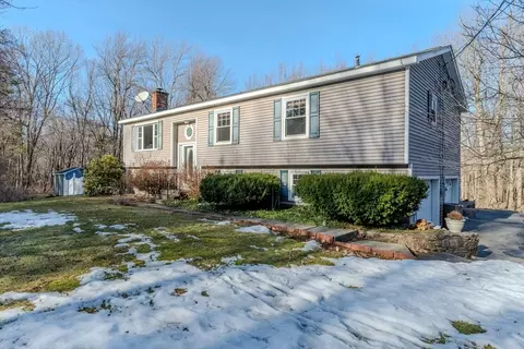 88 Redemption Rock Trl N, Princeton, MA 01541