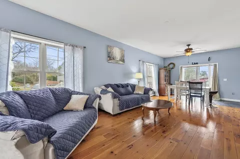 25 Black Point Rd, Webster, MA 01570 photo 12