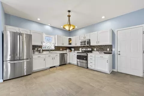 25 Black Point Rd, Webster, MA 01570 photo 3