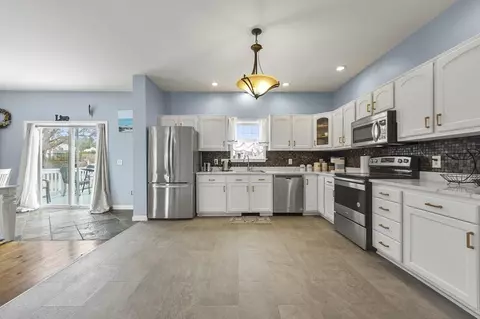 25 Black Point Rd, Webster, MA 01570 photo 5