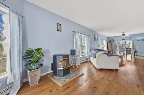 25 Black Point Rd, Webster, MA 01570 photo 13