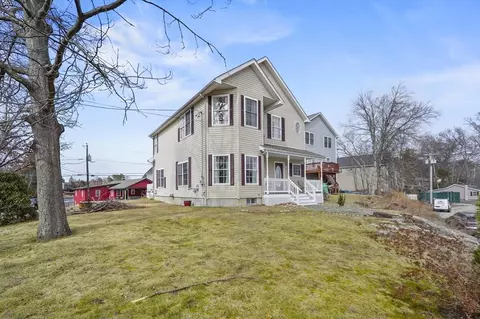 25 Black Point Rd, Webster, MA 01570 photo 2