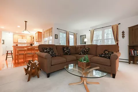 70 Macarthur Rd, Northbridge, MA 01534 photo 15