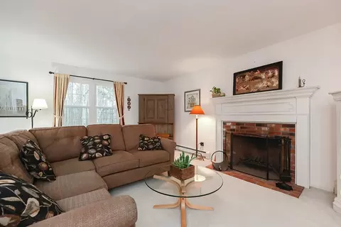 70 Macarthur Rd, Northbridge, MA 01534 photo 13