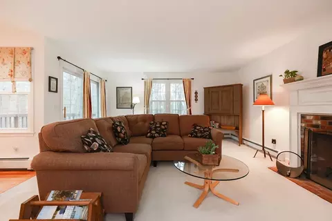 70 Macarthur Rd, Northbridge, MA 01534 photo 12