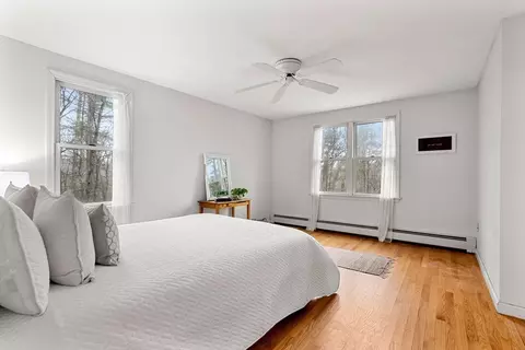 Bedroom - 192 Warren Rd, Townsend, MA 01469 photo 3 of 7
