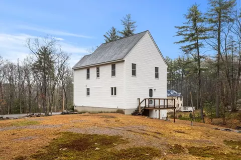 Exterior - 192 Warren Rd, Townsend, MA 01469 photo 2 of 3