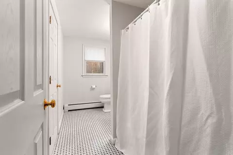 Bath - 192 Warren Rd, Townsend, MA 01469 photo 3 of 3