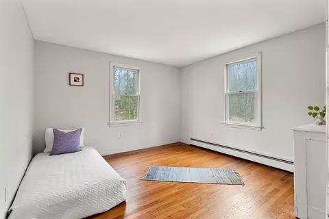 Bedroom - 192 Warren Rd, Townsend, MA 01469 photo 5 of 7
