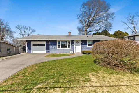 52 Budd Ave, Brockton, MA 02302