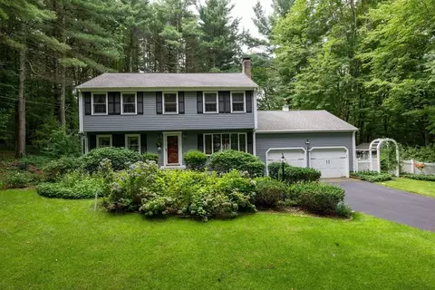 59 Prospect St, Franklin, MA 02038