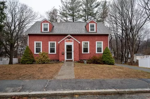 15 Rockrimmon Rd, Worcester, MA 01602