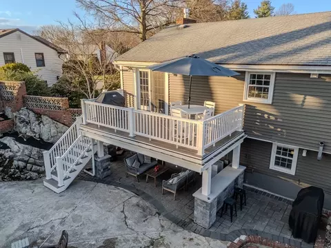 Exterior - 12 Fieldstone Dr, Stoneham, MA 02180 photo 5 of 7