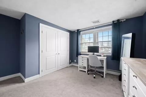 Bedroom - 12 Fieldstone Dr, Stoneham, MA 02180 photo 4 of 5