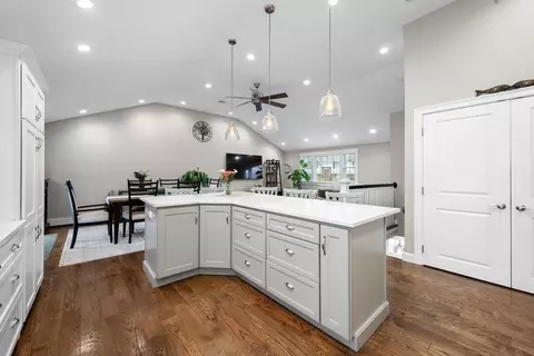 Kitchen - 12 Fieldstone Dr, Stoneham, MA 02180 photo 4 of 5