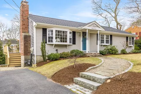 27 Old Chatham Rd, Dennis, MA 02660