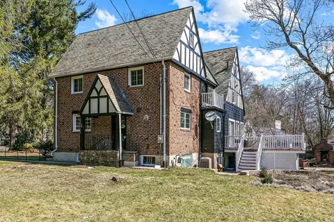 5 Old Brook Dr, Worcester, MA 01609 photo 6