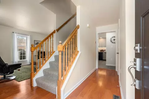 199 Summer St, Maynard, MA 01754 photo 4