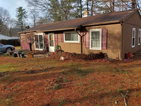 149 Precinct St, Taunton, MA 02718
