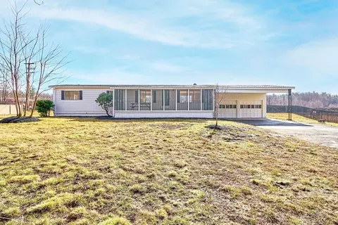 1997 Shirley Rd, Lancaster, MA 01523