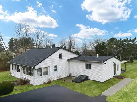 56 Station St, Stoughton, MA 02072