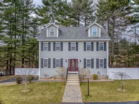 4 Twin Pines Ave, Billerica, MA 01862