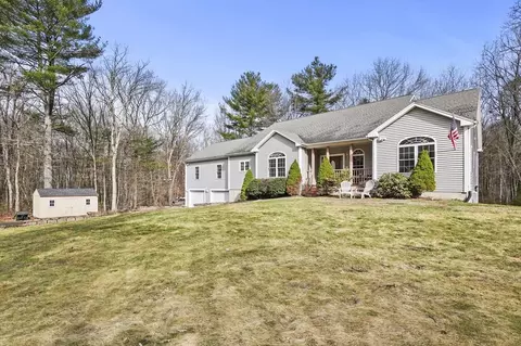36 Sullivan Blvd, Oxford, MA 01540
