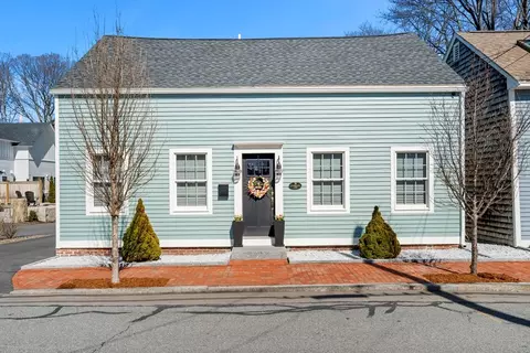29 Hancock St, Newburyport, MA 01950