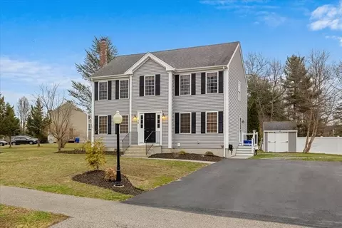 70 Meeshawn Ave, Taunton, MA 02718