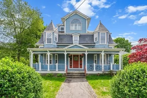 10 Washington Park, Newton, MA 02460
