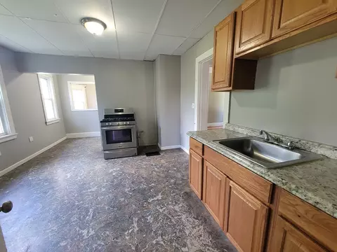 30 Forest Park Ave, Springfield, MA 01108 photo 11