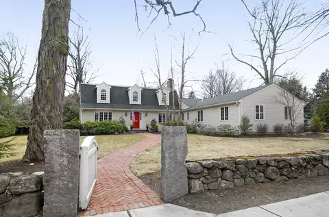 221 Main St, Concord, MA 01742