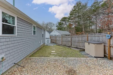 Exterior - 656 Main St, Dennis, MA 02660 photo 6 of 9