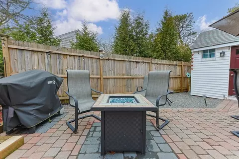 Exterior - 656 Main St, Dennis, MA 02660 photo 3 of 9