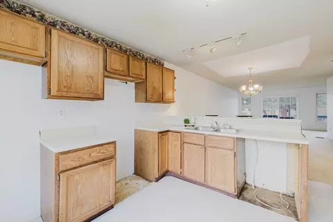 12 Castlegate Dr #12, Springfield, MA 01129 photo 8