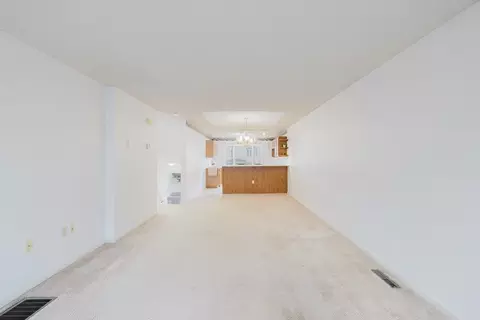 12 Castlegate Dr #12, Springfield, MA 01129 photo 13