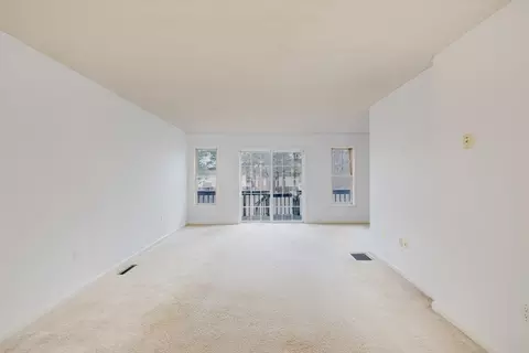 12 Castlegate Dr #12, Springfield, MA 01129 photo 10