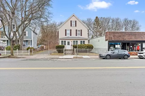 103 Lynn St, Peabody, MA 01960