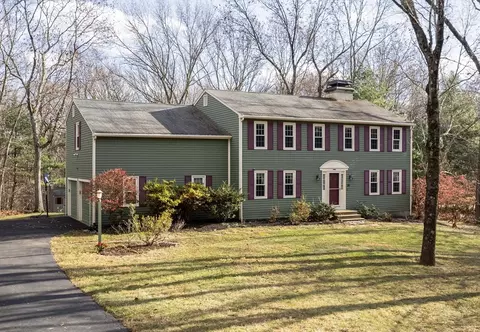 85 S Mill St, Hopkinton, MA 01748