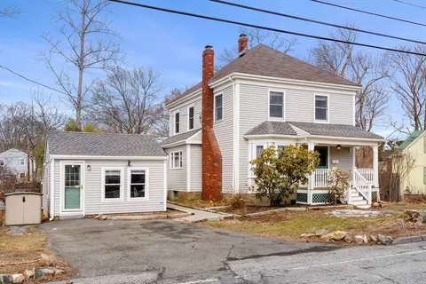 186 E Lothrop St, Beverly, MA 01915