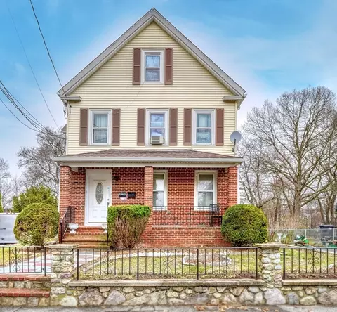 72 Rockland St, West Roxbury, MA 02132
