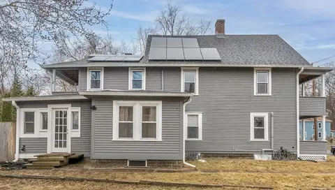 8 Laurel St, Greenfield, MA 01301