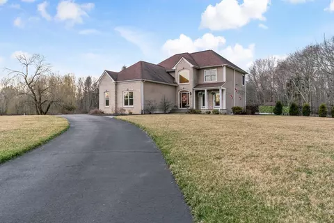 20 Taylor Dr, Rehoboth, MA 02769